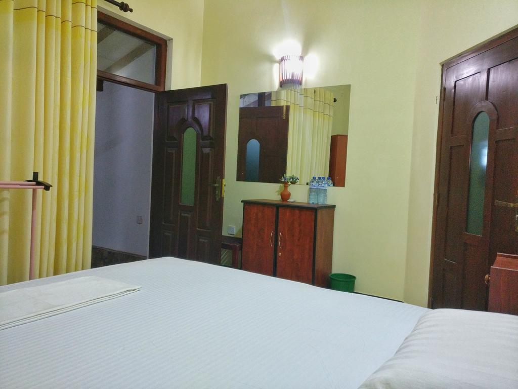 Villa Happy Home Bentota Kamer foto